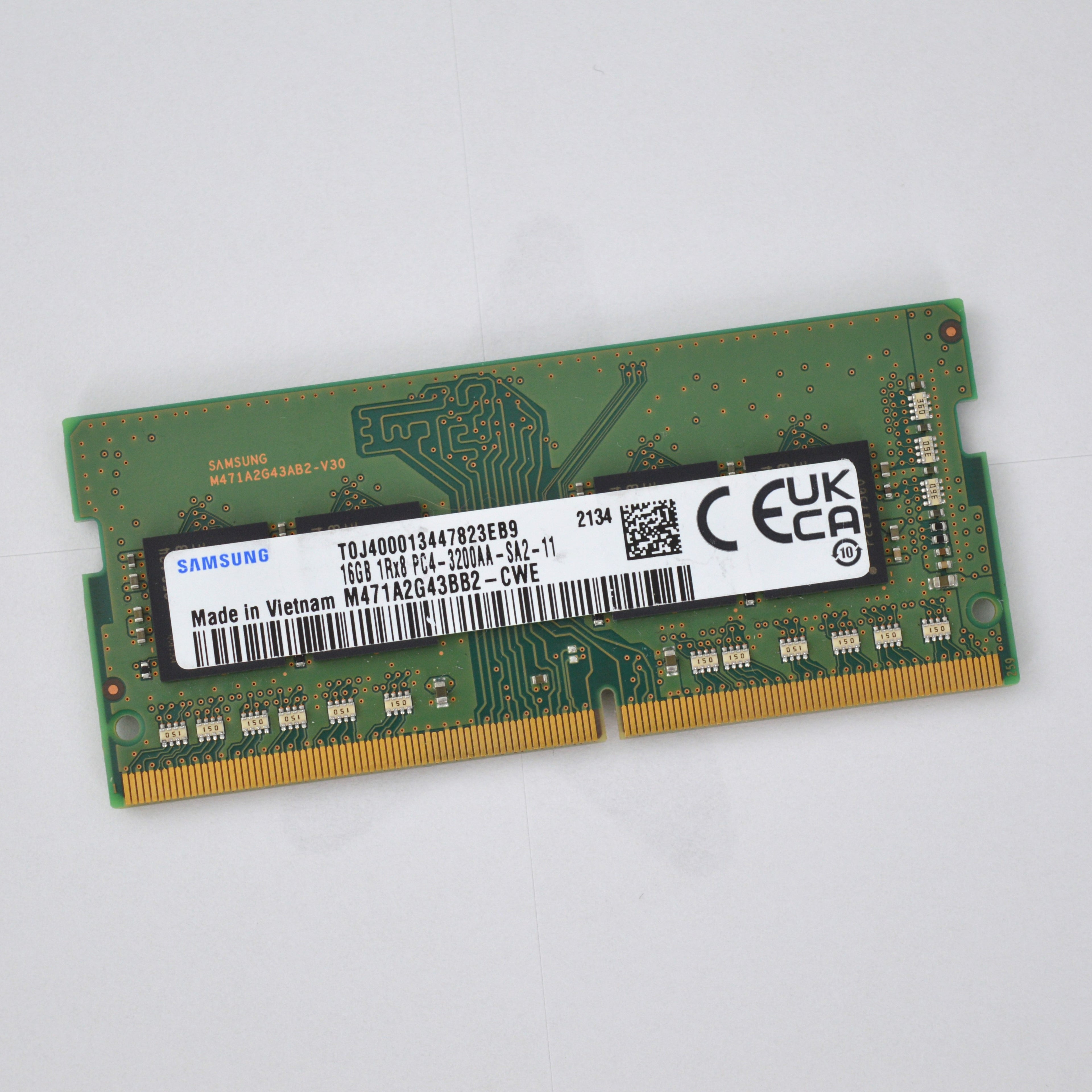 Samsung 16GB DDR4-3200 SO-DIMM RAM M471A2G43BB2-CWE PC4-25600