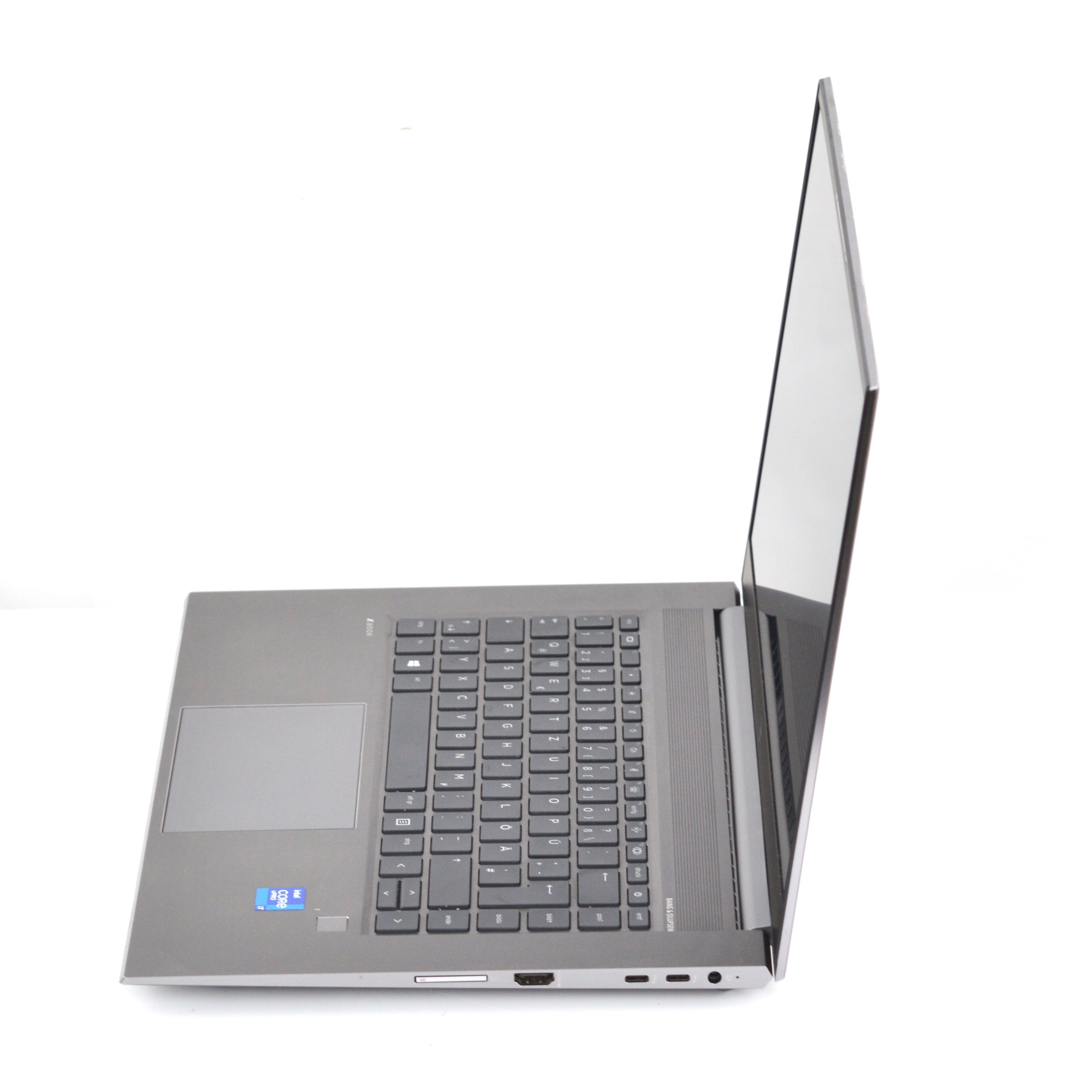 HP ZBook Studio G8 15,6" Workstation i7-11850H 32GB RAM 1TB SSD RTX A2000 FHD