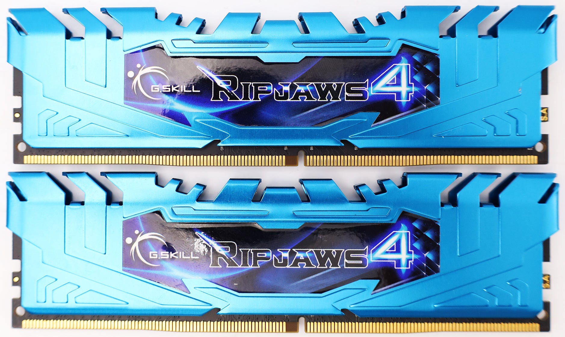 G.Skill RipJaws4 blau UDIMM 16GB RAM Kit DDR4-3000 CL15-16-16-35 Arbeitsspeicher