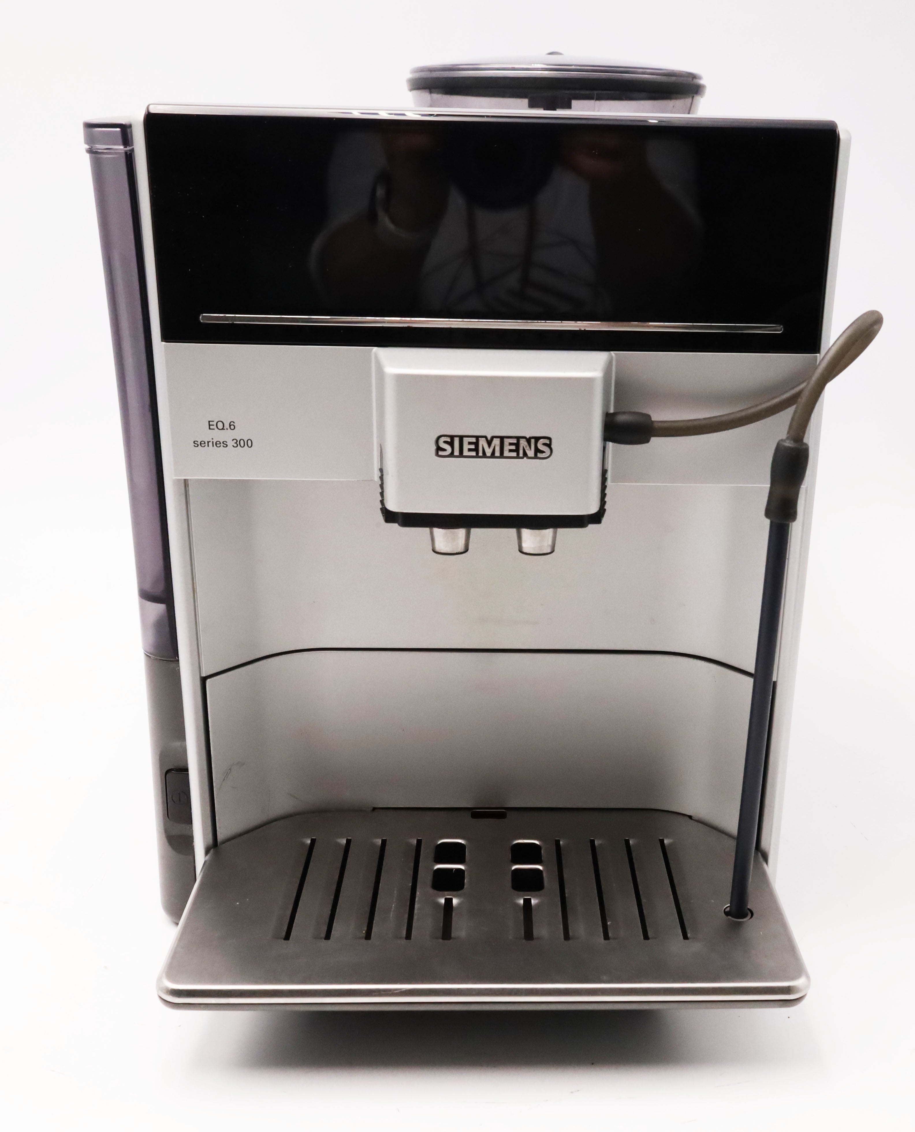 Siemens EQ.6 series 300 TE603501DE Kaffeevollautomat, oneTouch Function, Silver