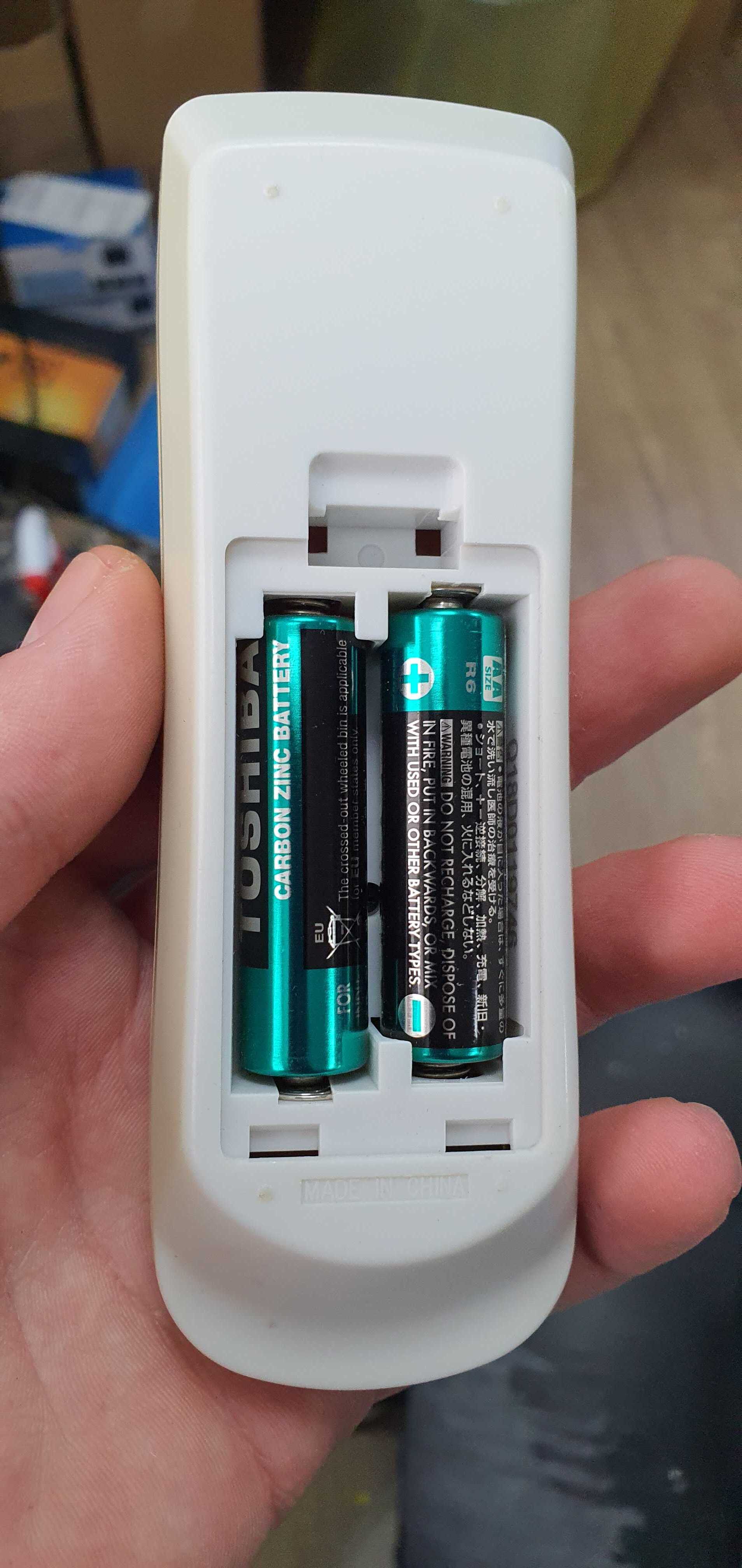 Epson EB-685W 3LCD WXGA 16:10 Ultrakurzdistanzprojektor OHNE Wandhalter