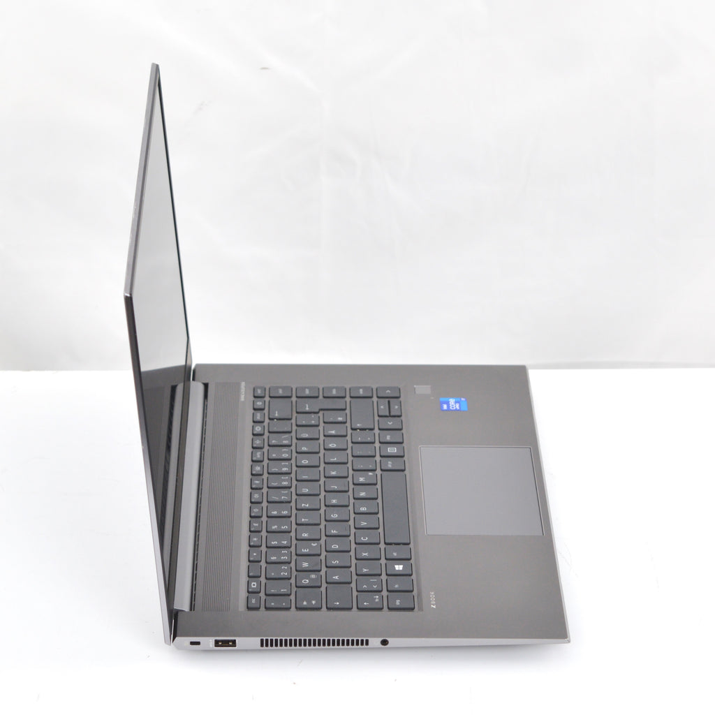 HP ZBook Studio G8 15,6" Workstation i7-11850H 32GB RAM 1TB SSD RTX A2000 FHD