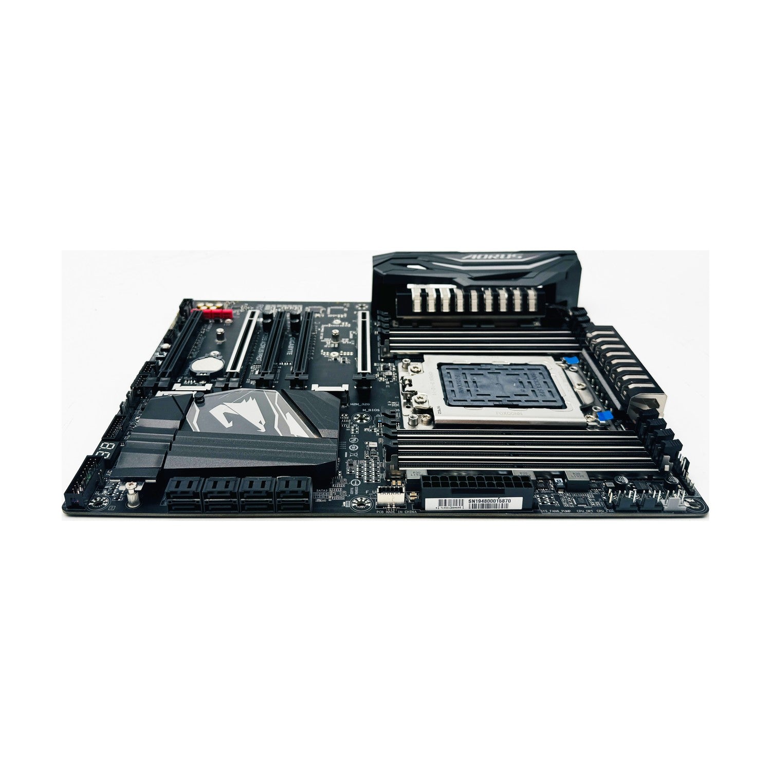 GIGABYTE X399 AORUS Pro AMD TR4 ATX Mainboard TR4 USB 3.1TypC-Gen2 3x M.2