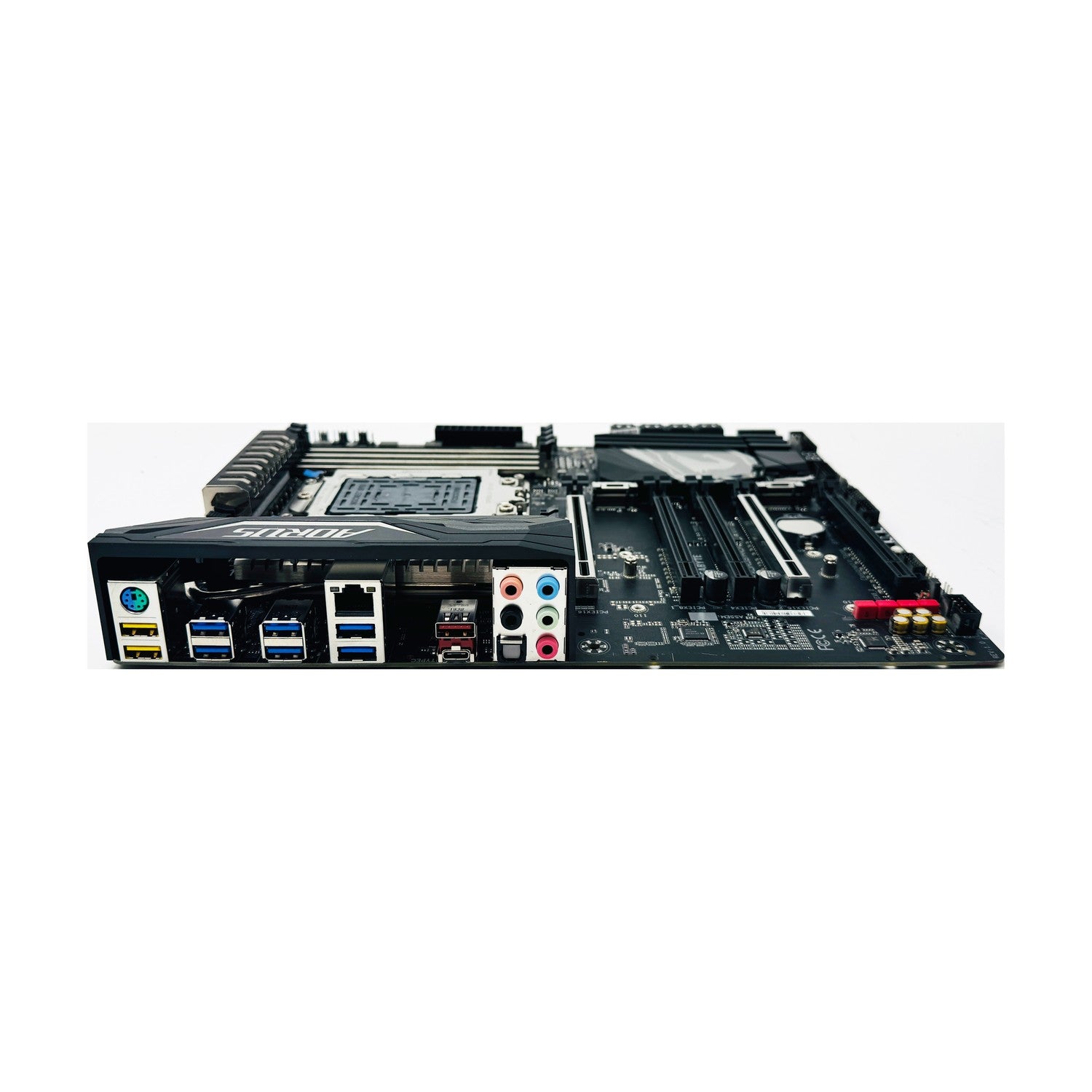 GIGABYTE X399 AORUS Pro AMD TR4 ATX Mainboard TR4 USB 3.1TypC-Gen2 3x M.2