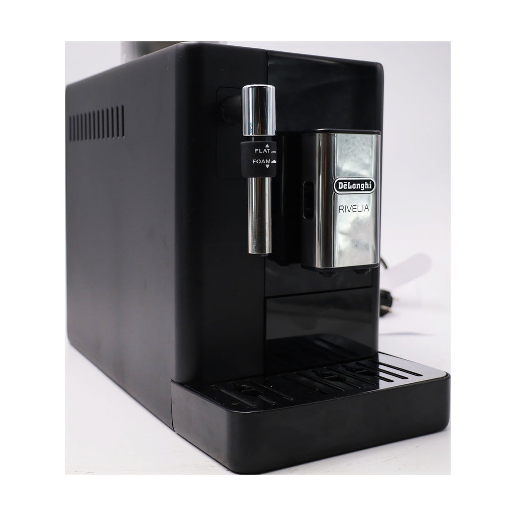 DeLonghi EXAM 440.35.B Rivelia mit Milchaufschäumdüse