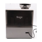 Sage The Barista Express  Espressomaschine mit manuellem Milchaufschäumer.
