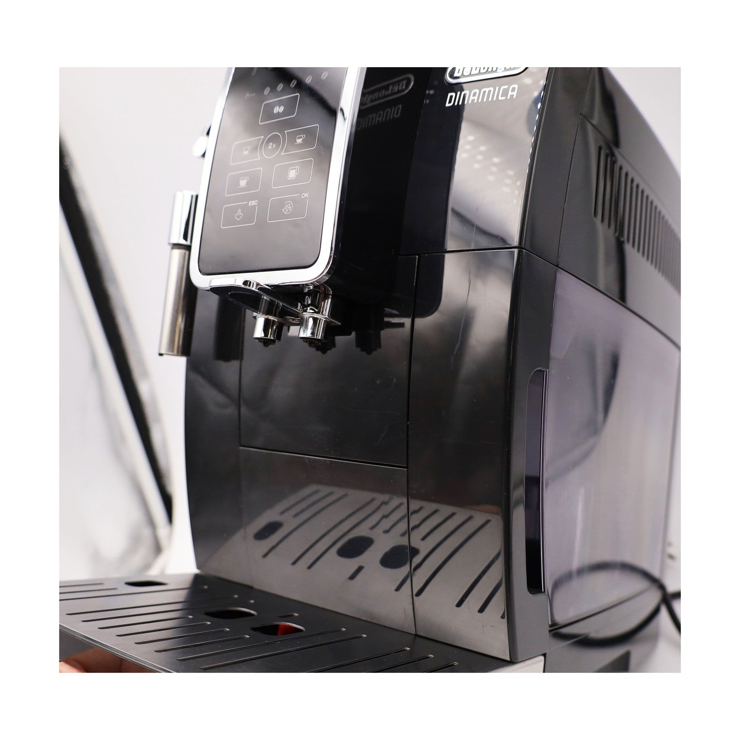 De'Longhi Dinamica ECAM 350.15.B Kaffeevollautomat mit Milchaufschäumdüse