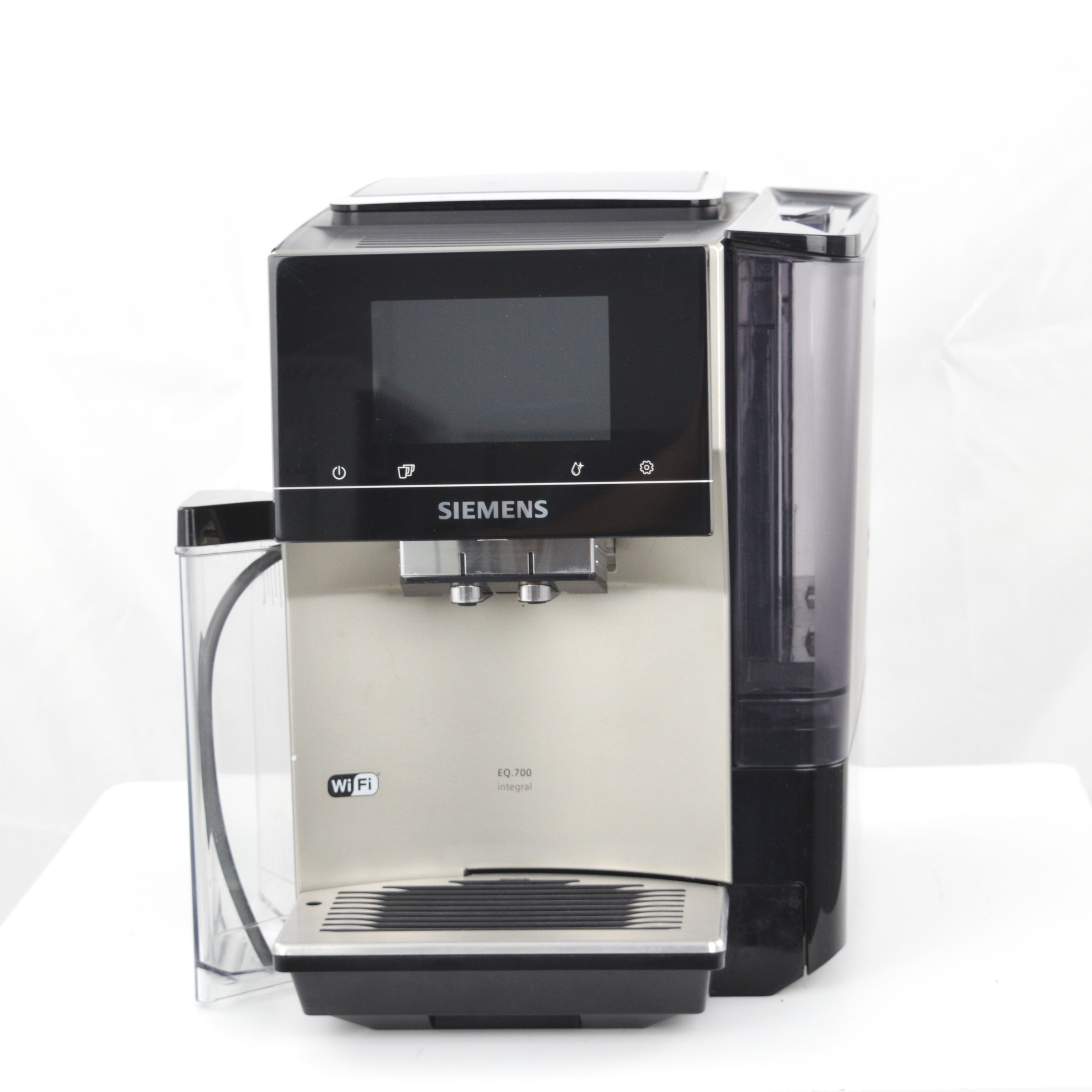 SIEMENS EQ700 TQ703D07  integral Kaffeevollautomat Edelstahl