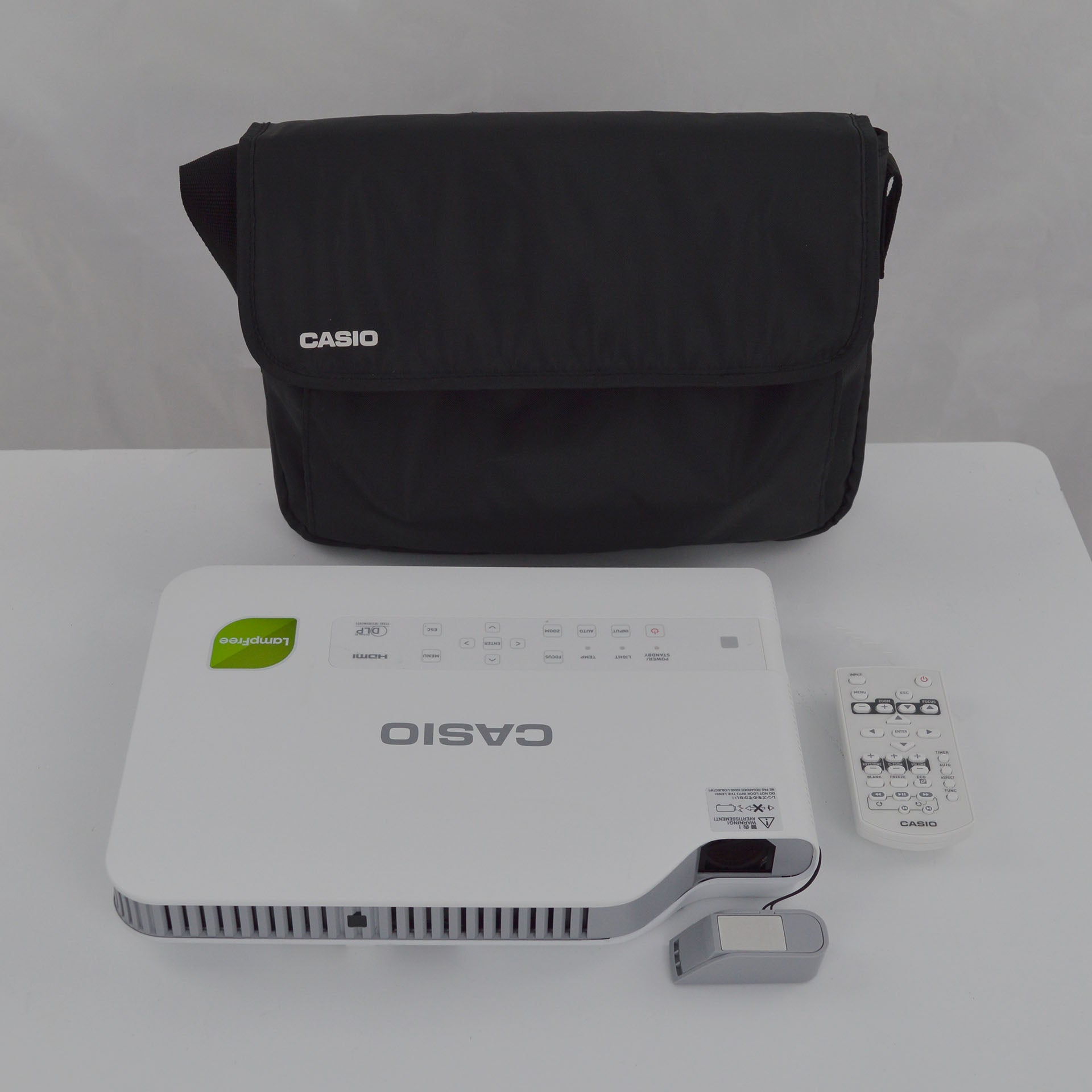 Casio XJ-A252 DLP Beamer Projektor 1280x800 3000 Lumen weiß