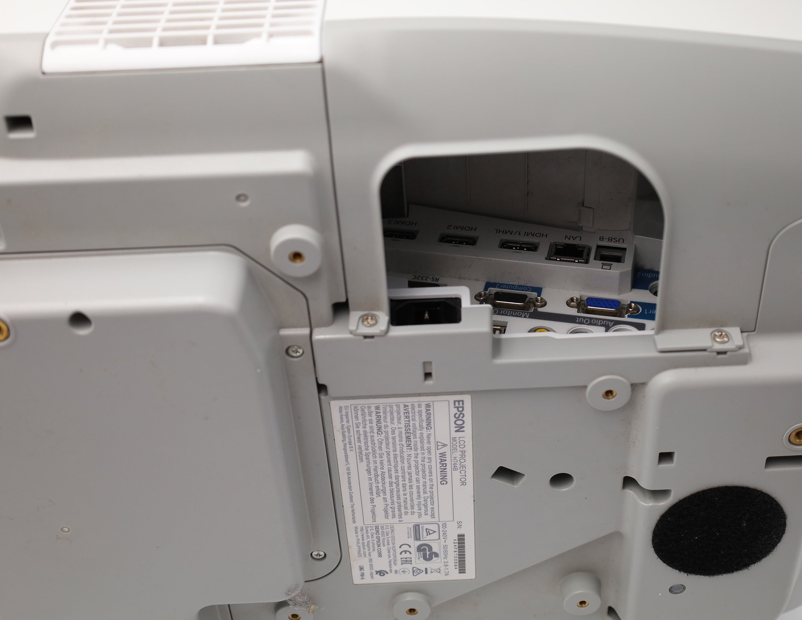 Epson EB-685W 3LCD WXGA 16:10 Ultrakurzdistanzprojektor OHNE Wandhalter